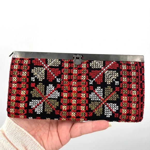 Vintage clutch bag wallet valentine heart cross stitch look acordian cottagecore - Picture 2 of 8